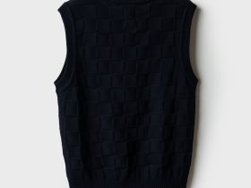 Жилет трикотажный для мальчиков