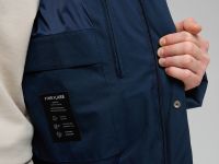 Утепленное пальто с накладными карманами