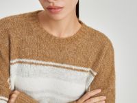 Джемпер с округлым вырезом свободного силуэта