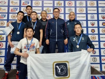 Борцы из Якутии стали победителями всероссийского турнира среди студентов
