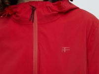 Спортивная ветровка приталенного силуэта