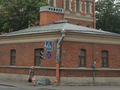 Корпус служебный