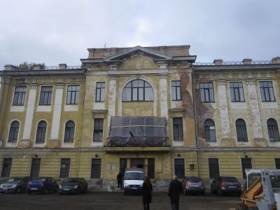 Главное здание