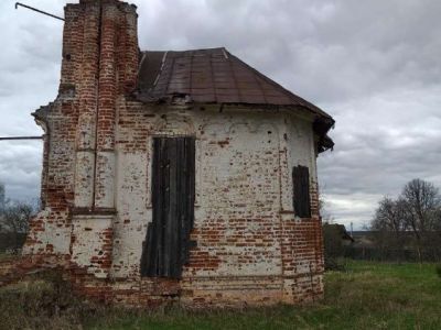 Церковь Святой Живоначальной Троицы на Бору