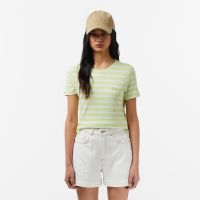 Женская футболка Lacoste приталенного кроя