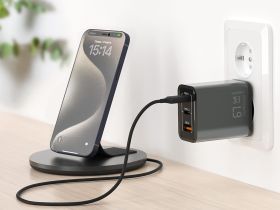 Зарядное устройство Red Line Pro Power 67 Вт Серое