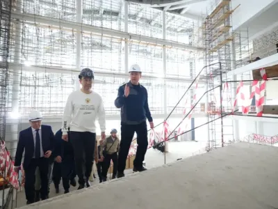 Глава Якутии оценил ход строительства Арктического центра эпоса и искусств