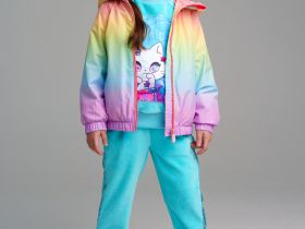 Куртка текстильная с полиуретановым покрытием для девочек (ветровка)