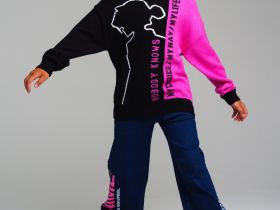 Свитер трикотажный для девочек