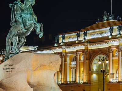 Вечерняя обзорная экскурсия по Санкт-Петербургу