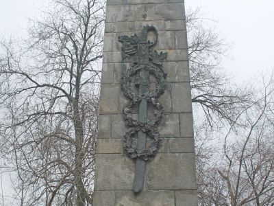 Могила Щорса Николая Александровича (1895-1919)