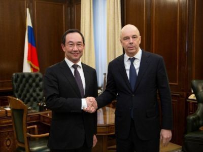 Глава Якутии и министр финансов РФ обсудили антикризисную программу поддержки экономики региона