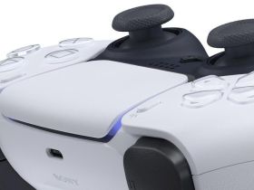 Беспроводной контроллер Sony DualSense Wireless Controller для PS5 (белый/черный)