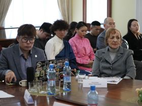Тему единства народов обсудили на круглом столе «Кустук» в Якутске