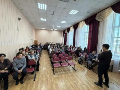 Полиция Якутска провела лекцию по профилактике мошенничества для школьников и учителей