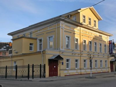 Дом Петрова