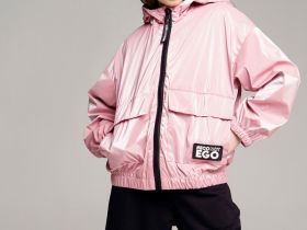 Ветровка для девочки