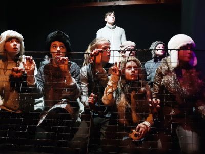 Билеты на Собаки (Зазеркалье) / Театр | Афиша | ИнфоТаймс