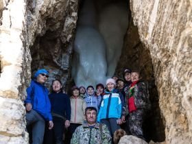Водопады и ледяные пещеры скал Еланка Куччугуй Кэтэмэ - скалы Еланки - п. Еланка
