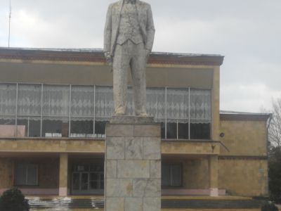 Памятник В.И. Ленину