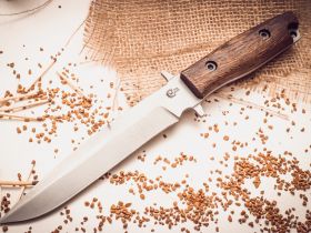 Нож для выживания Командор, сталь 65х13, рукоять венге