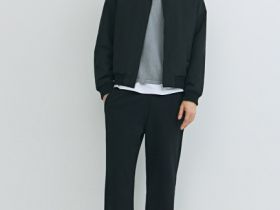 Утеплённый бомбер с отложным воротником, Черный