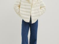 Стеганая куртка с капюшоном