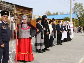Вилюйск преображается: в День города на набережной «Поющие пески» зазвучала новая музыка