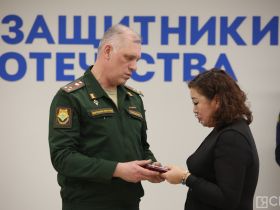 В Якутске вручили награды погибших участников СВО их родственникам