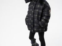 Куртка текстильная с полиуретановым покрытием для девочек