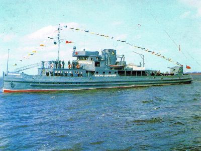 Теплоход "Волгарь-доброволец"