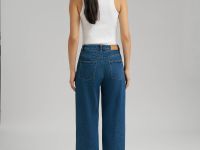 Джинсы женские