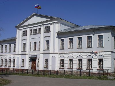 Порецкая учительская семинария, открытая по инициативе Ульянова Ильи Николаевича в 1870 г. Здесь в 1833 г. у своего друга И.П.Мятлева останавливался Пушкин Александр Сергеевич, возвращаясь из поездки по сбору материалов о крестьянской войне под руководств