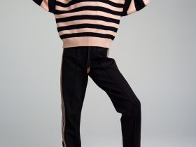 Джемпер трикотажный для девочек