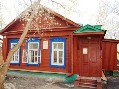 Дом, в котором жил и в 1889 г. умер поэт-сатирик, «король-рифмы» Д. Д. Минаев