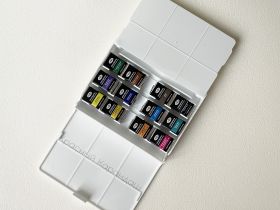 Набор акварели Гамма "Старый Мастер", 12 цв*2,6 мл, кюветы, пластик.пенал