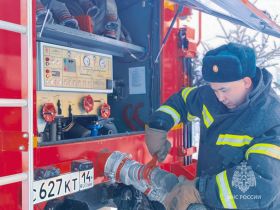 Спасение и эвакуация: как прошли учения пожарных в школе № 24 Якутска