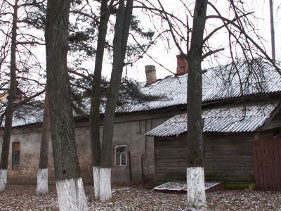 Служебное строение