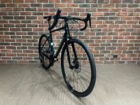 Шоссейный велосипед Atom Tundra Pro, год 2024, цвет Зеленый, ростовка 21