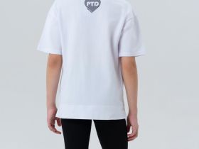 Комплект для занятий спортом: футболка, шорты для девочки