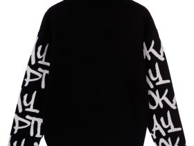 Свитер трикотажный для девочек