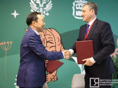 Якутия и Амурская область подписали меморандум о строительстве моста через Амур в Китай