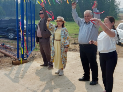 «Территория АЛРОСА»: в Тас-Юряхе благоустроили территорию сельской бани