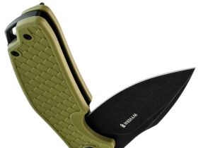 Складной нож Mr.Blade Wyvern blackwash сталь AUS-8, рукоять Olive FRN