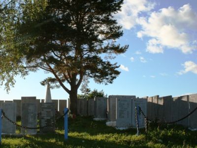 Братская могила воинов Советской Армии, погибших в 1943 г.