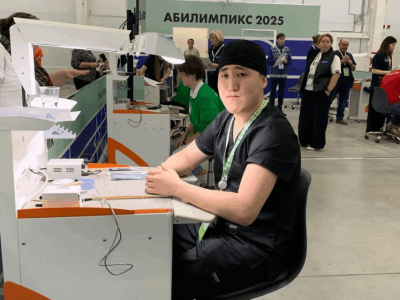 Студент Якутского медколледжа занял второе место на чемпионате «Абилимпикс»