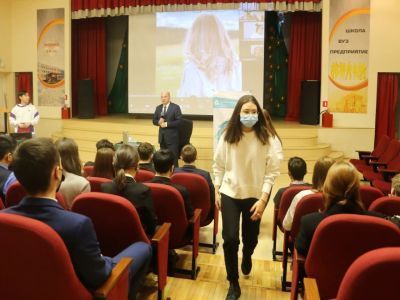 Ребята спрашивали, глава отвечал