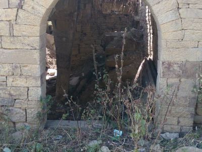 Резная дверь