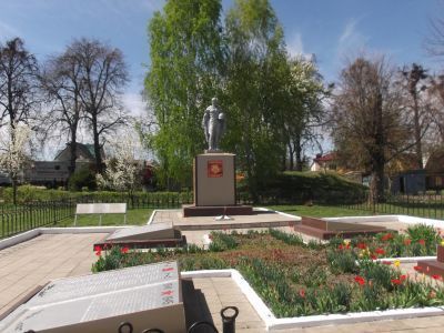 Братская могила воинов, погибших в 1943 г.