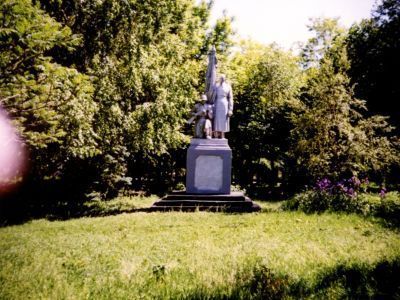 Братская могила 39 советских воинов, погибших в боях с фашистскими захватчиками